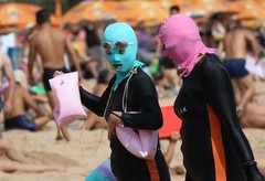 120821-facekini1-230a.photoblog600.jpg 120821-facekini1-230a.photoblog600.jpg