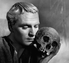 hamlet-olivier1.jpg