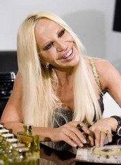 a99_versace.jpg a99_versace.jpg