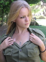 Israel blonde oneIDF_girs.JPG
