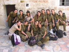 israel-women-1.jpg