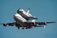 Space shuttle on 747.jpg