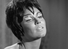 green_lady_from_star_trek.jpg