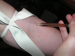 Injecting_Heroin.JPG