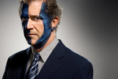 mel_gibson_braveheart_makeup_suit_01.jpg