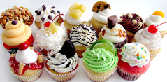 cup cakes mixed colors2.jpg