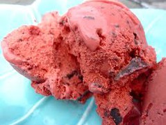 redcreamlawl.jpg