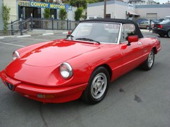 Alpha Romeo 1974 spyder.jpg