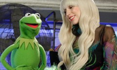 lady gaga muppets holiday special_feat.jpg lady gaga muppets holiday special_feat.jpg
