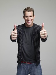 1_daniel-tosh-thumbs-up--10[1].jpg