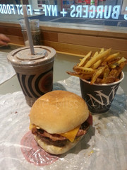 south-st-burger-true-north.jpeg