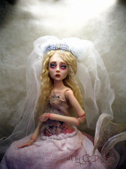 pregnant_bjd__lady_in_waiting_bb_by_cdlitestudio-d4sjg3q.jpeg