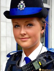 policewoman.jpg