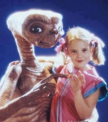 Drew-Barrymore-and-ET.jpg