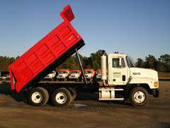 Dump truck Mac.jpg