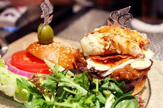 Hamburger $5000 -1.jpg