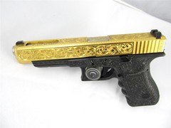 engravedgoldplatedglawknade.jpg