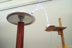 Tesla lighting generator.jpg