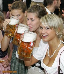 beer_girls400.jpg
