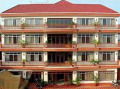 Golden-Orange-Hotel-Siem-Reap-Hotel-Exterior-1-DEF.jpg