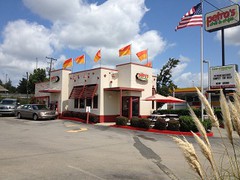 Knoxville Petros.jpg