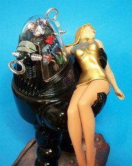 Robot Robbie with chick.jpg