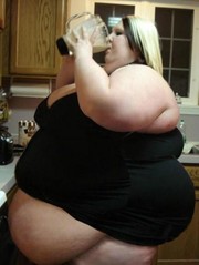 funny-fat-girl-drink.jpg