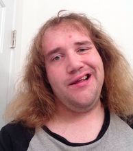 528px-Chris-chan_2014_selfie.jpg