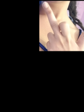 Ducky gives Finger only.png