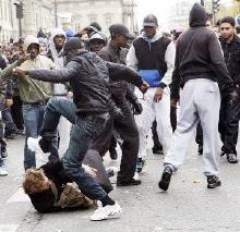 blacks-beating-up-whites.jpg