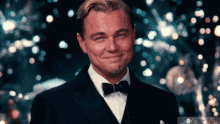 Cheers Toast Leonardo Di Caprio Che.gif