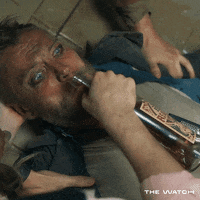 BERT HOMELESS DRINKING BOOZE 200 GI.gif