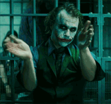 1488822596_joker-clap.gif