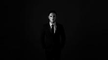 16411-mask-anonymous-bw-tie-suit-ja.jpg