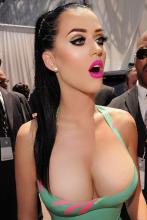 Katy Perry Boobs and mouth ready fo.jpg