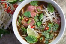 Pho-closeup-copy-855x570.jpg