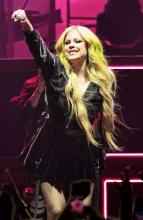 Avril Lavigne people mag.jpg