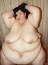 Fat girl huge boob and lots more lo.jpg