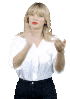 CLAPPING taylor-swift-reactions-tay.gif